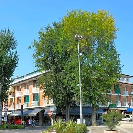Bright Three-rooms With Terrace Close To The By Beahost Hotel 3*